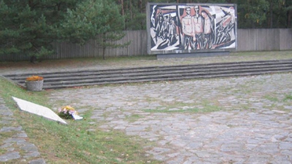 Gedenkplatz - Kriegsgräberstätte Karlshagen